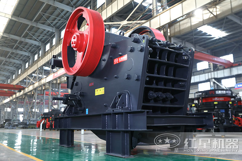 打鵝卵石用什么破碎機？全套設備多少錢一套